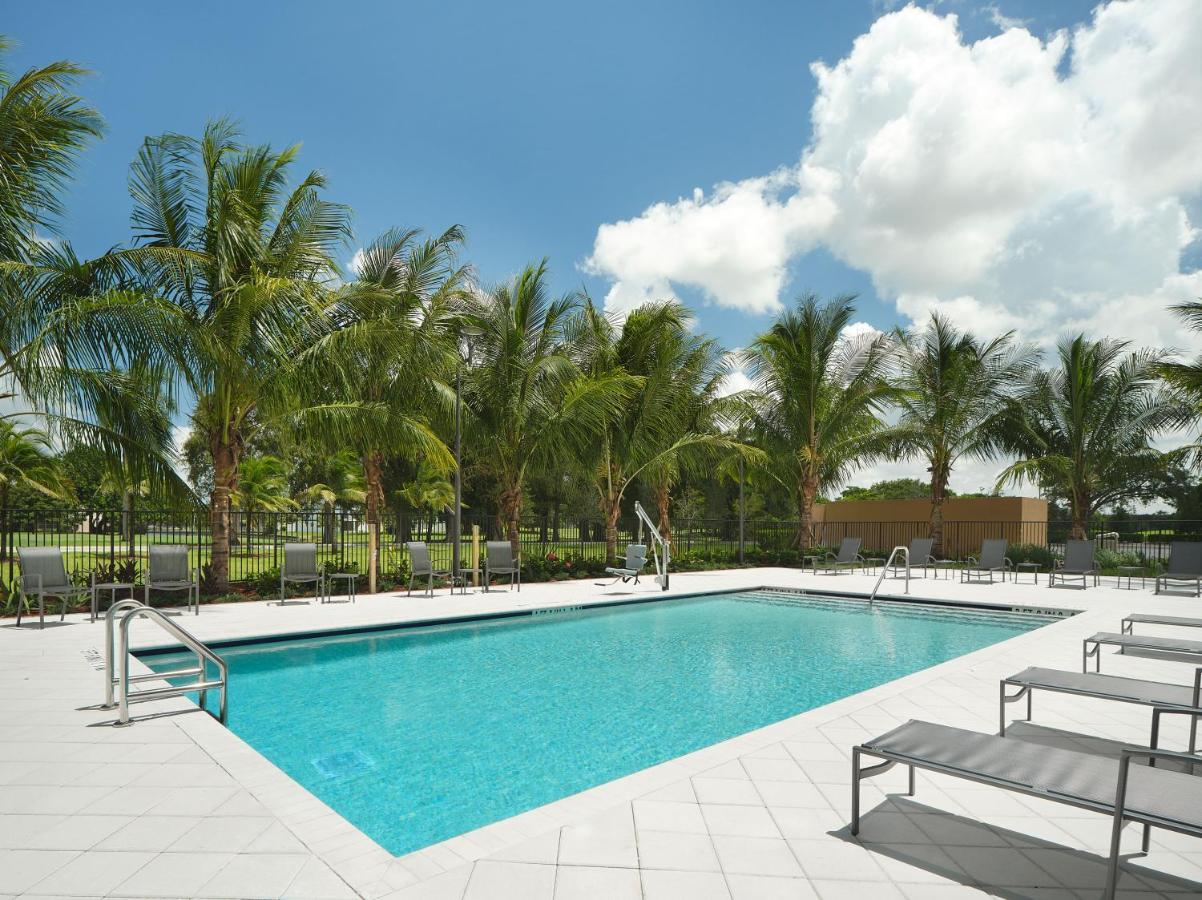 Fairfield Inn & Suites By Marriott Fort Lauderdale Northwest ทามาแร็ค ภายนอก รูปภาพ