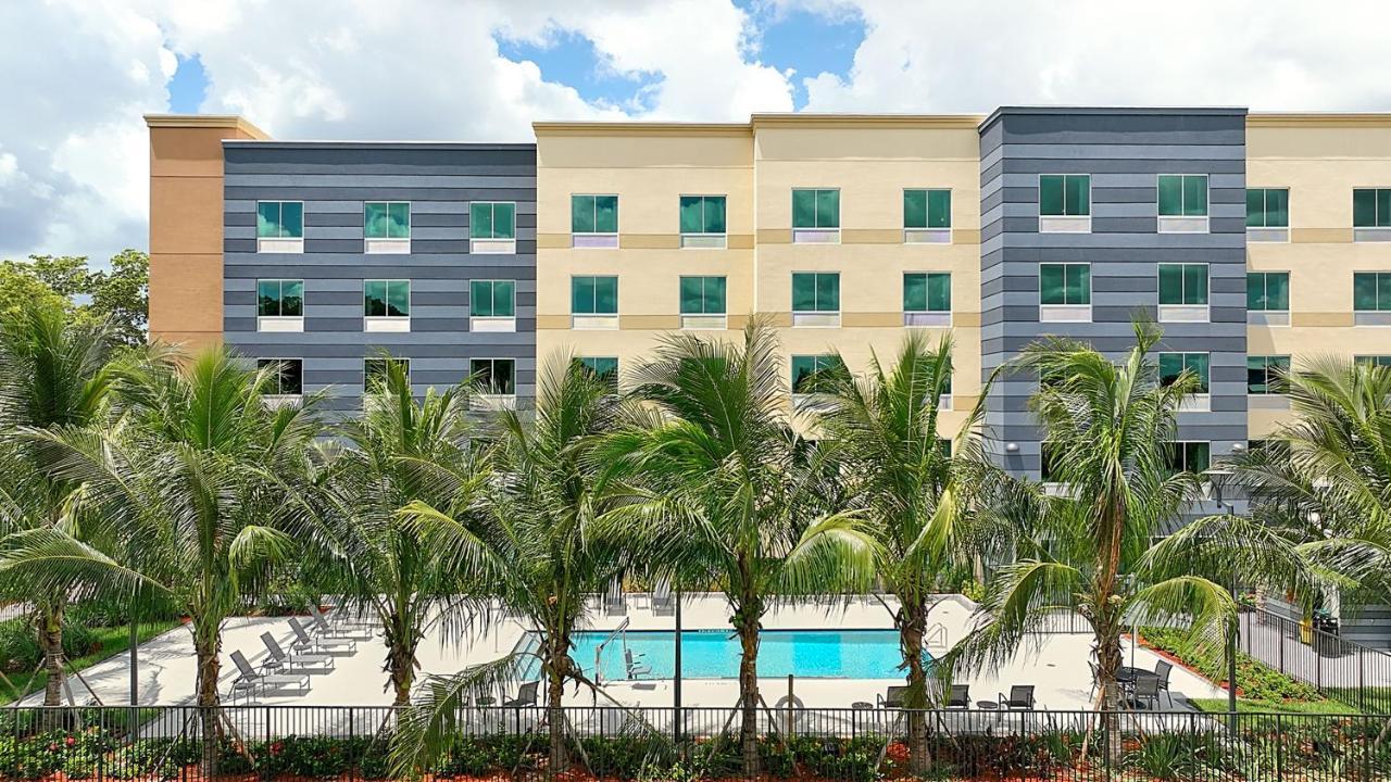 Fairfield Inn & Suites By Marriott Fort Lauderdale Northwest ทามาแร็ค ภายนอก รูปภาพ